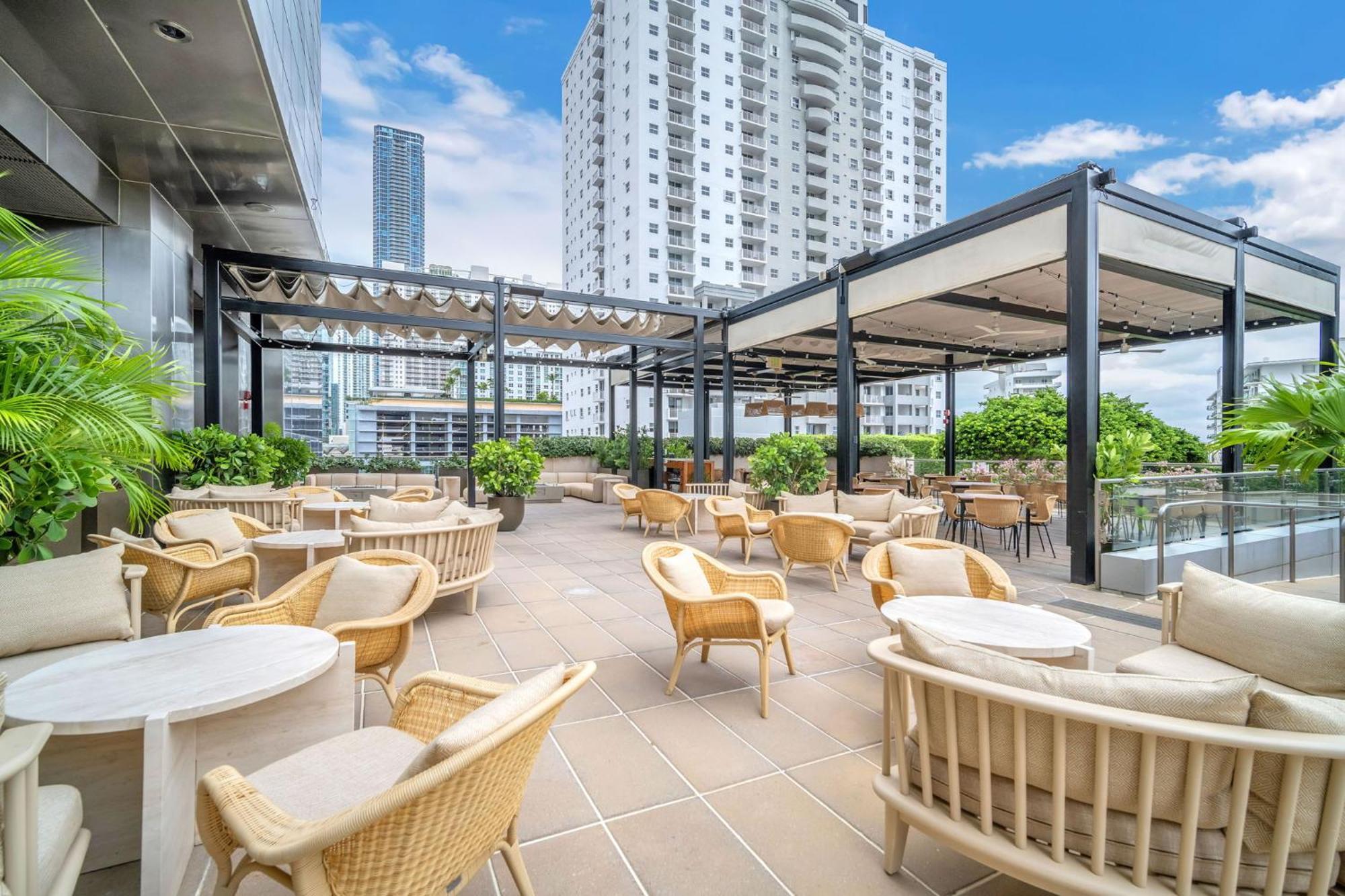 2 Bedroom Or King Studio Suites Four Seasons Hotel Miami Free Wi-Fi & Free Parking المظهر الخارجي الصورة