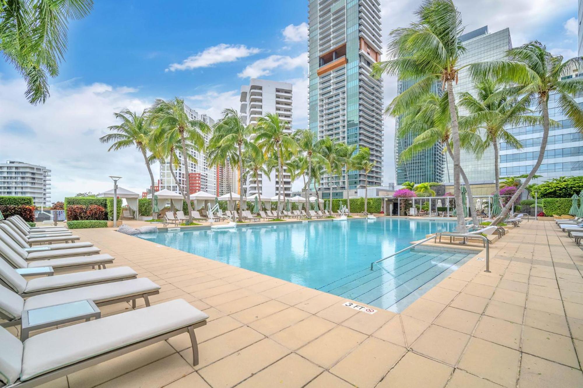 2 Bedroom Or King Studio Suites Four Seasons Hotel Miami Free Wi-Fi & Free Parking المظهر الخارجي الصورة
