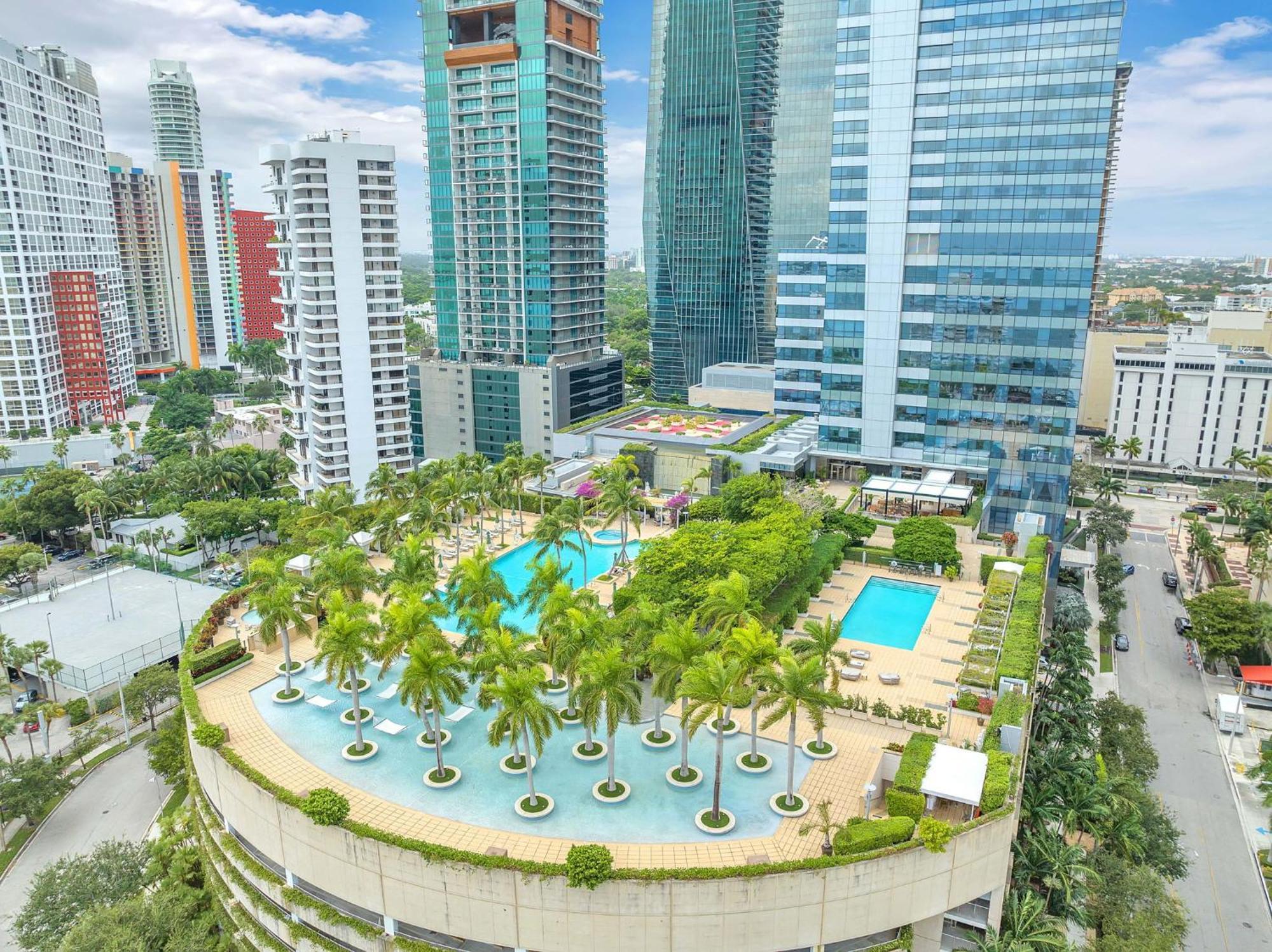 2 Bedroom Or King Studio Suites Four Seasons Hotel Miami Free Wi-Fi & Free Parking المظهر الخارجي الصورة