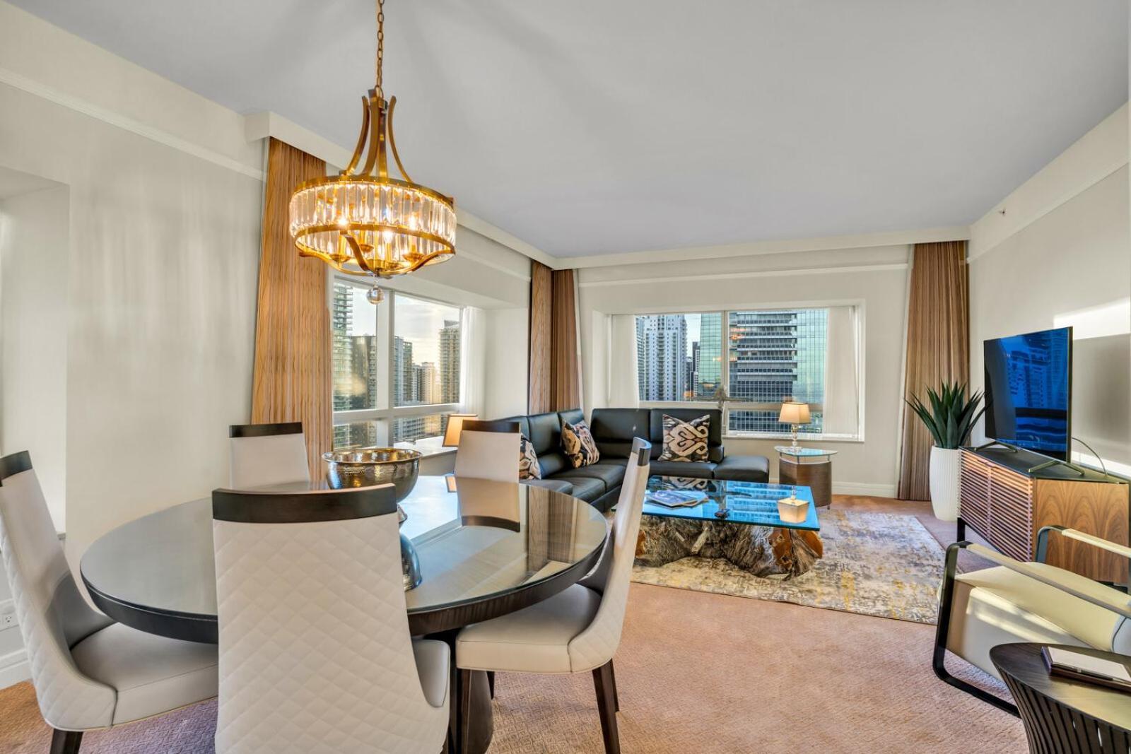2 Bedroom Or King Studio Suites Four Seasons Hotel Miami Free Wi-Fi & Free Parking الغرفة الصورة