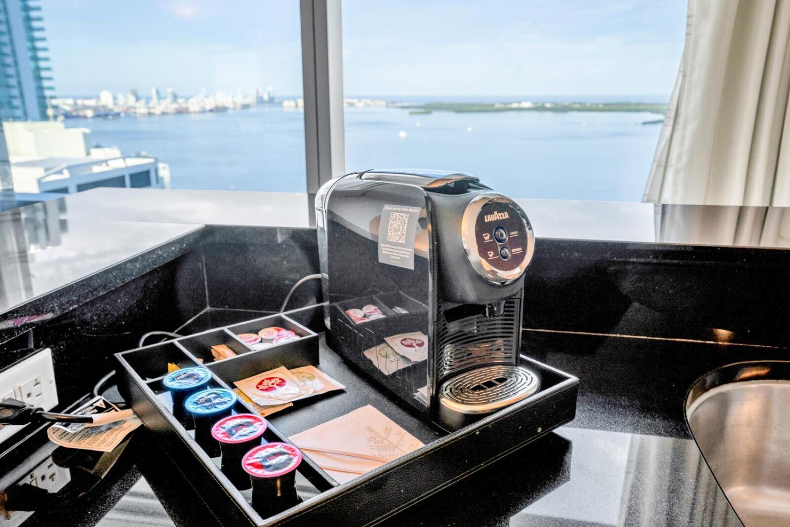 2 Bedroom Or King Studio Suites Four Seasons Hotel Miami Free Wi-Fi & Free Parking المظهر الخارجي الصورة